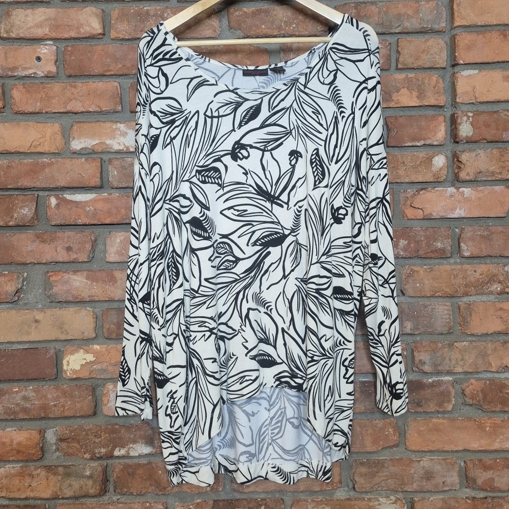Christian Siriano 1X Black & White Botanical High-Low Tunic Top Stretch